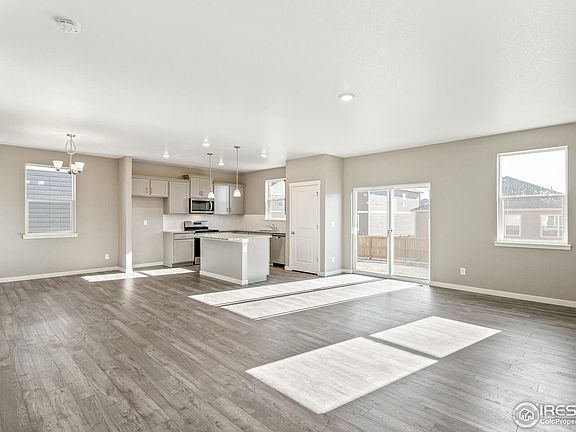 3rd image of 1827 Floating Leaf Dr