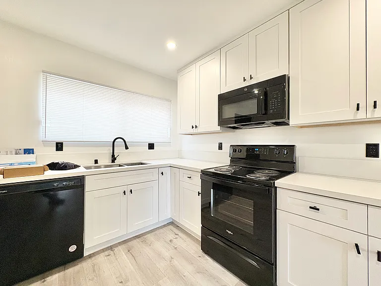 2320 S Robertson Blvd #2 — Photo 9