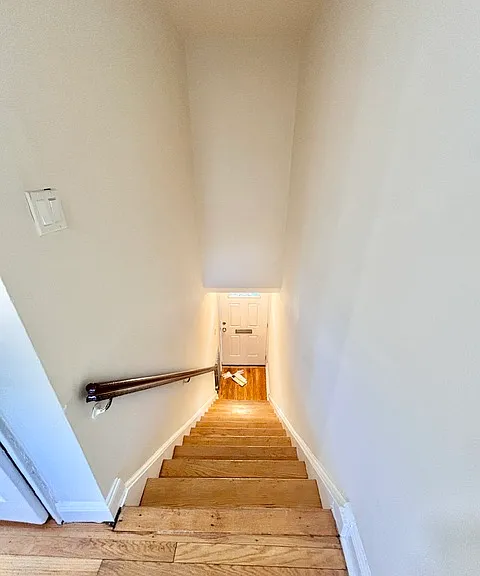 165 Gold St #F — Photo 10