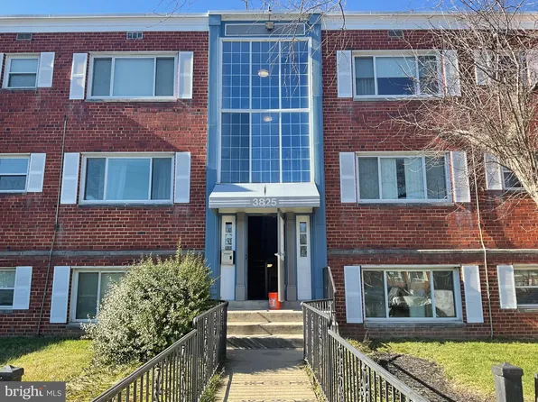 3825 Hamilton St #C-201, Hyattsville, MD 20781