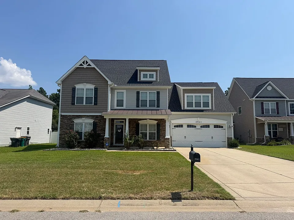3541 Castlefield Ln