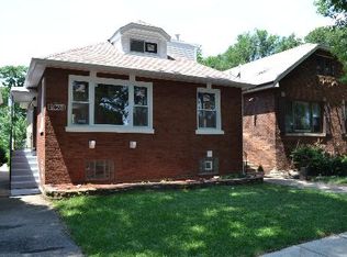 9128 S Saginaw Ave, Chicago, IL 60617