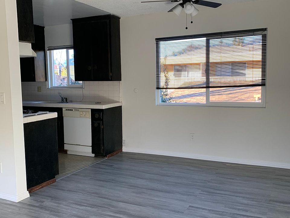 Kitchen with dishwasher