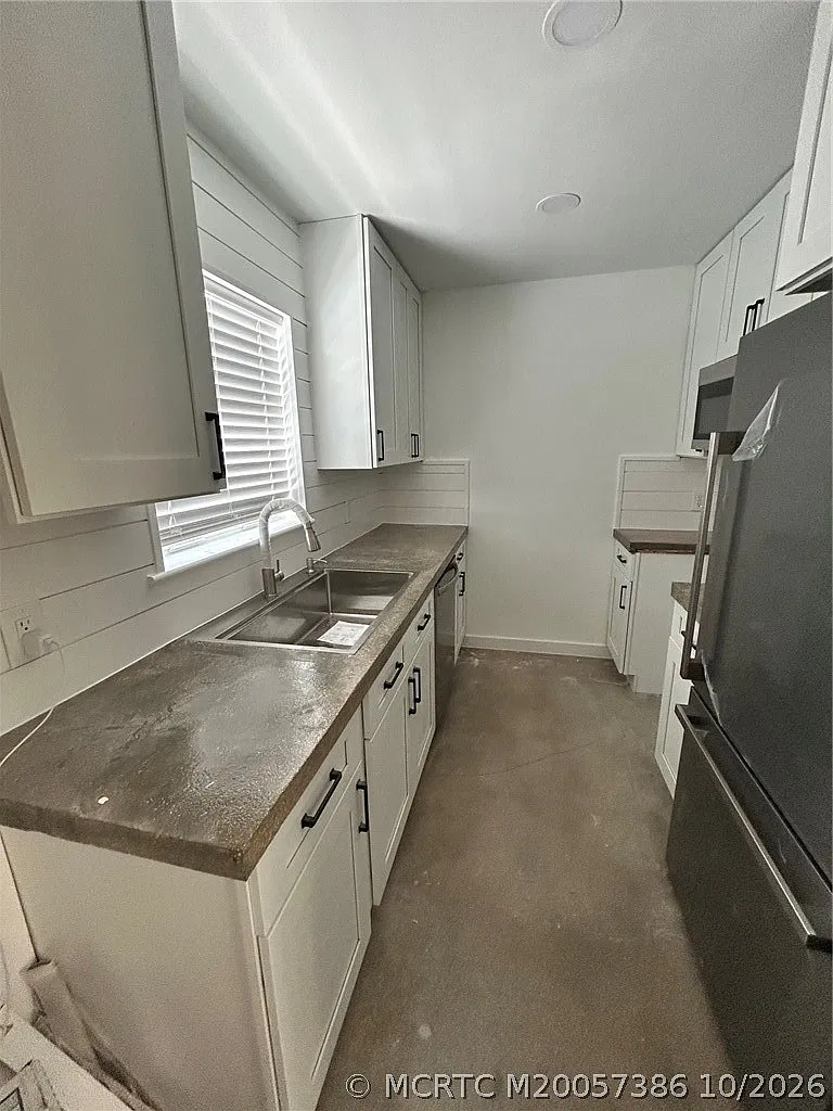2 bed, 1.0 bath, 1120 sqft, $2,150 — Photo 3