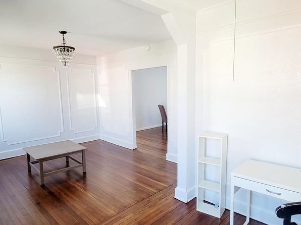 2582 Martin Ave Floor 1