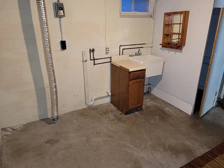 315 N Irving St — Photo 9