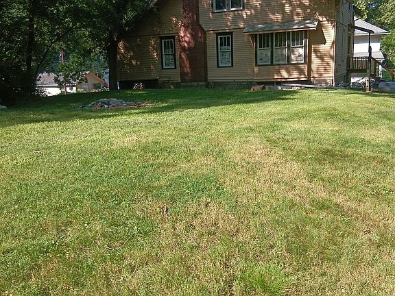 2nd image of 123 Hillman Rd