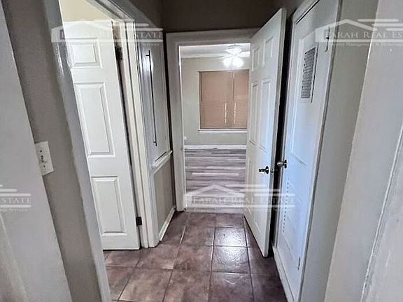 5th image of 306 Blevins St #306