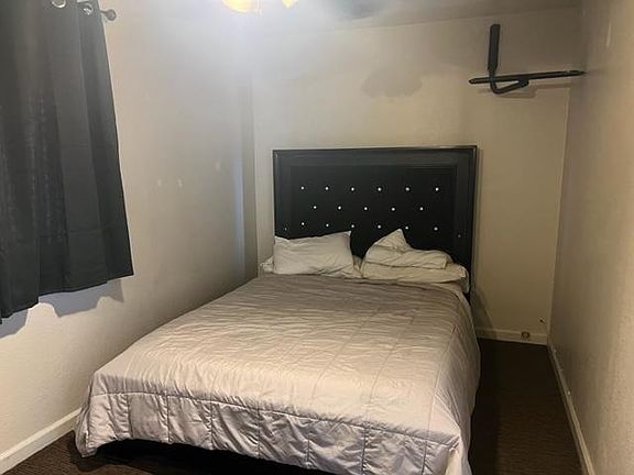 2nd image of 3841 1/2 Jasmine St