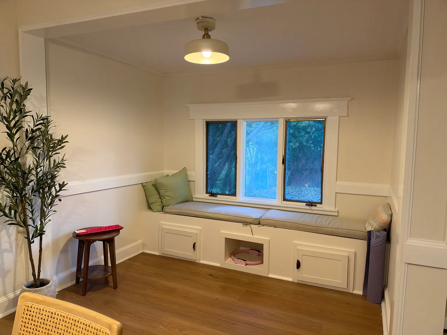 4 bed, 1.5 bath, 1353 sqft, $2,850 — Photo 4