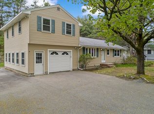 41 Emery St, Merrimac, MA 01860