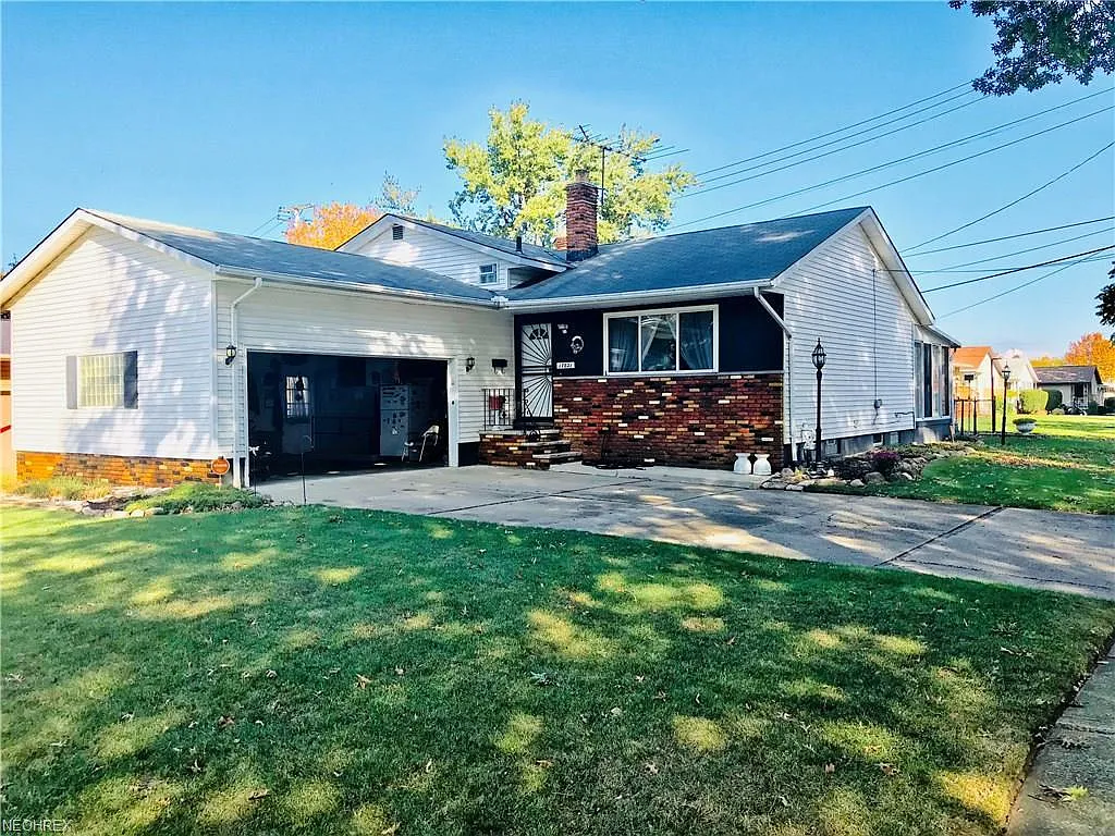 17821 Nottingham Rd photo 1