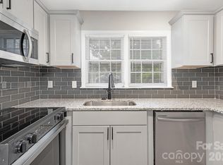 4601 Coronado Dr, Charlotte, NC 28212