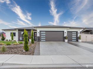 760 S Perry Ave, East Wenatchee, WA