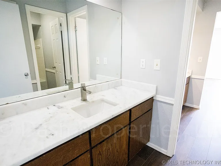5104 S 75th East Ave — Photo 49
