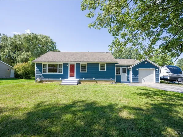 726 Schultz Rd, Elma, NY 14059