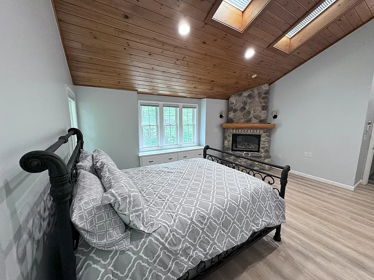 90 Mountain Dr — Photo 5