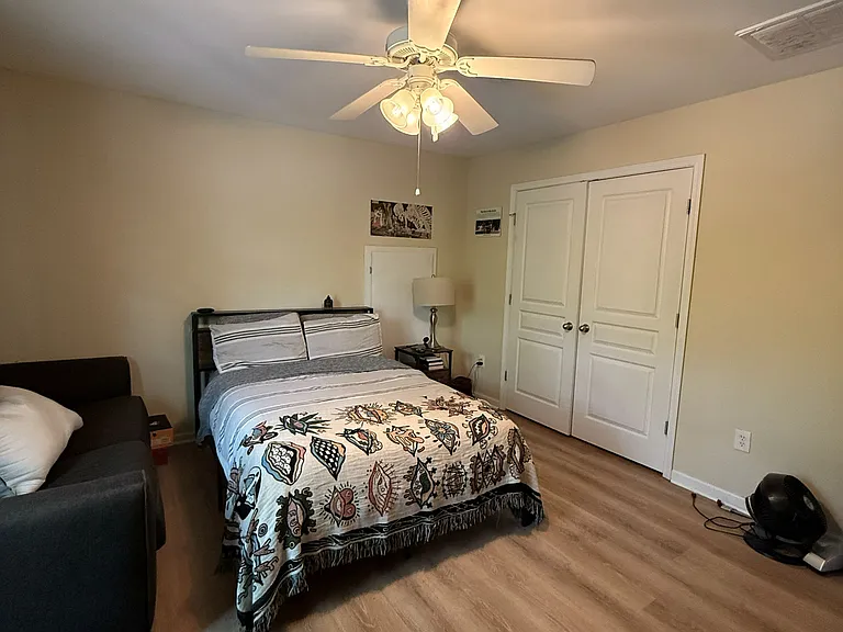 1035 Barnett Shoals Rd #450 — Photo 2