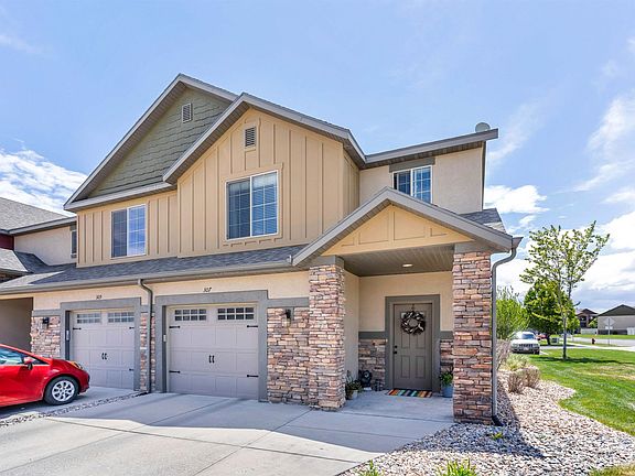 2nd image of 307 E Winward Ct #156