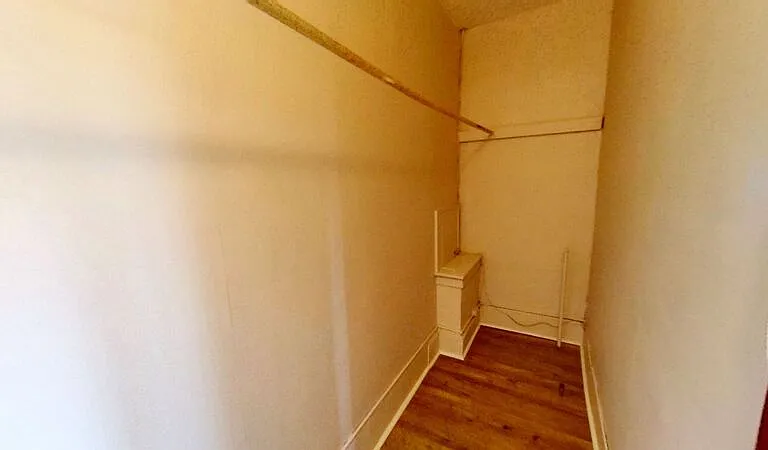 2005 Dewey Ave #7 — Photo 8