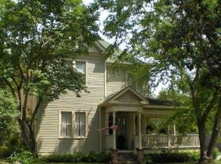 1339 Baum St, Vicksburg, MS 39180