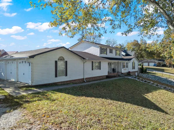 109 Cherry Ln, Jacksboro, TN 37757