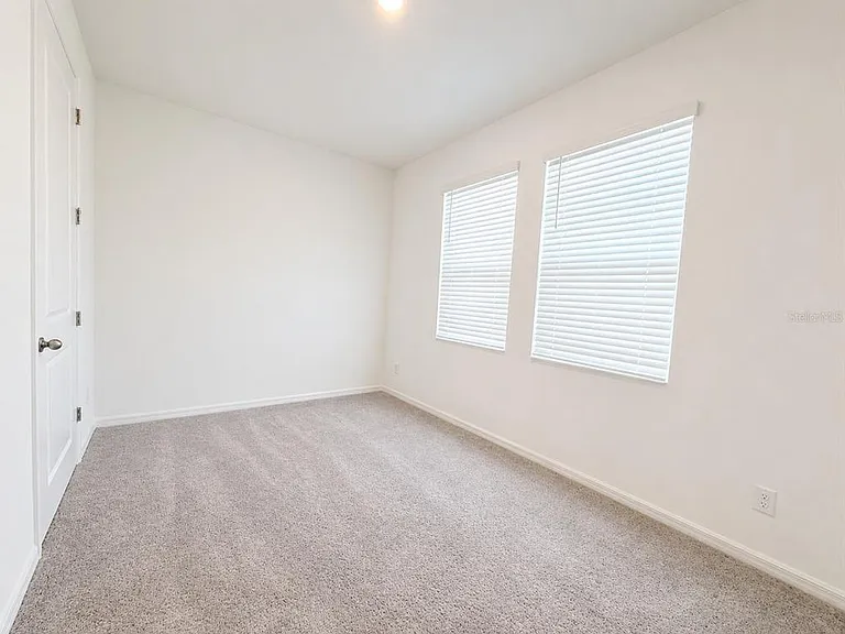 2272 Derwent Dr — Photo 5