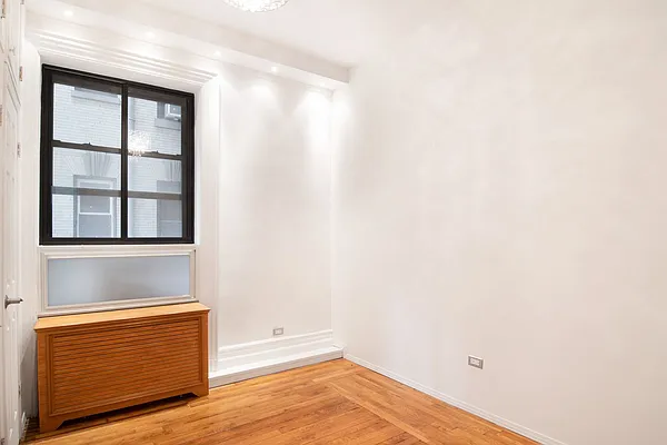 Rented by WAM Partners - William Moses Co. | media 80