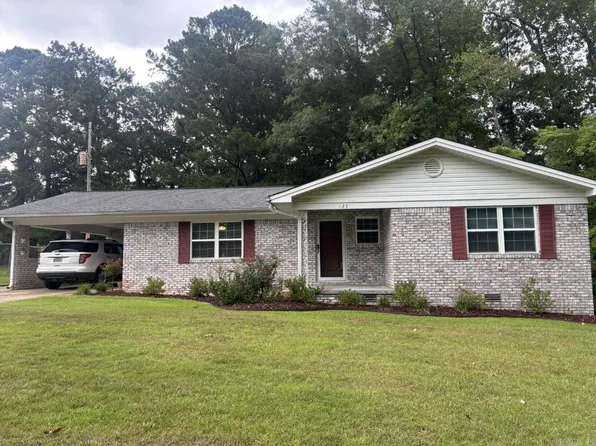 123 Rosedale St, Camden, AR 71701