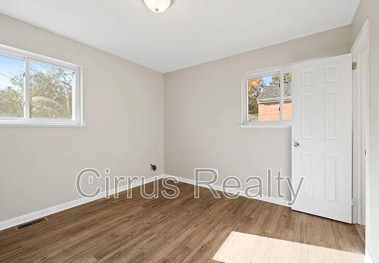417 Greenbriar Ave — Photo 16