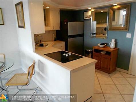 5th image of 3200 NE 36th St APT 1714