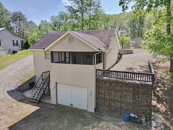2nd image of 131 Golden Pond Rd