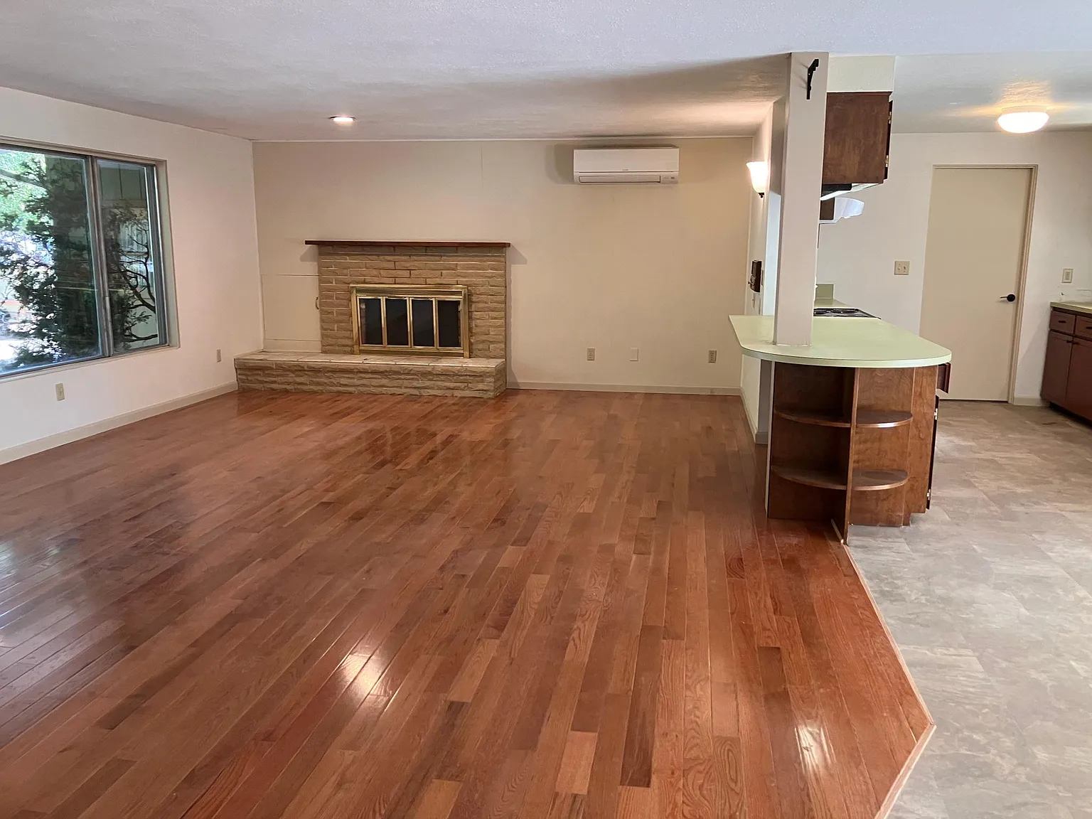 3 bed, 1564 sqft, $2,245 — Photo 2