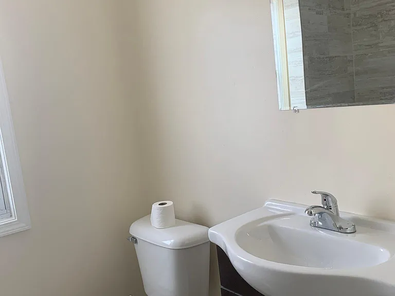 23092 Hoover Ave — Photo 12