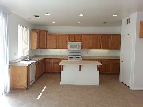 5th image of 13159 Andrea Dr