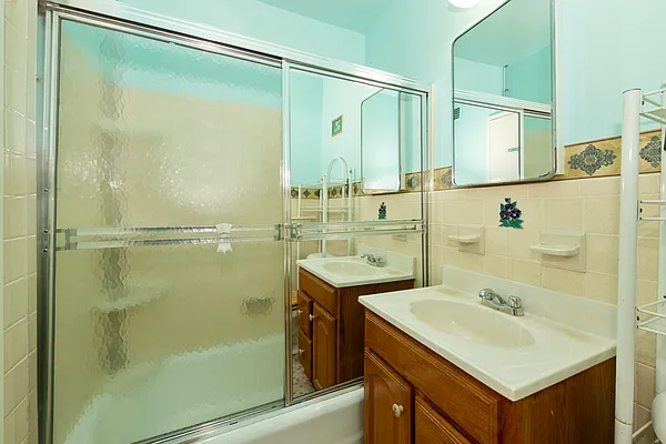 Sold by Keller Williams Realty Empire | media 39