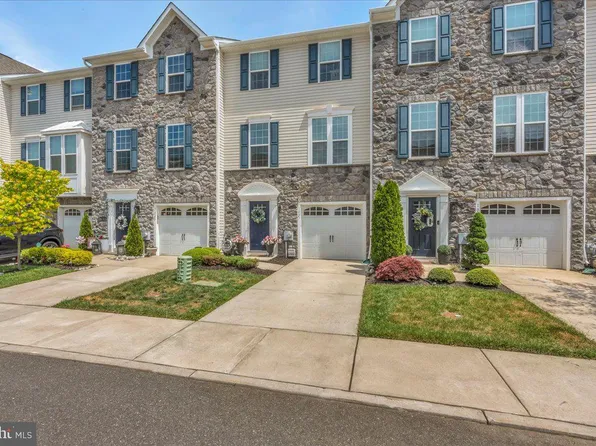 1027 Regency Pl, Sewell, NJ 08080