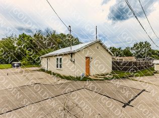 2011 E 18th St, Muncie, IN 47302