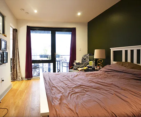 Rented by Compass | media 11