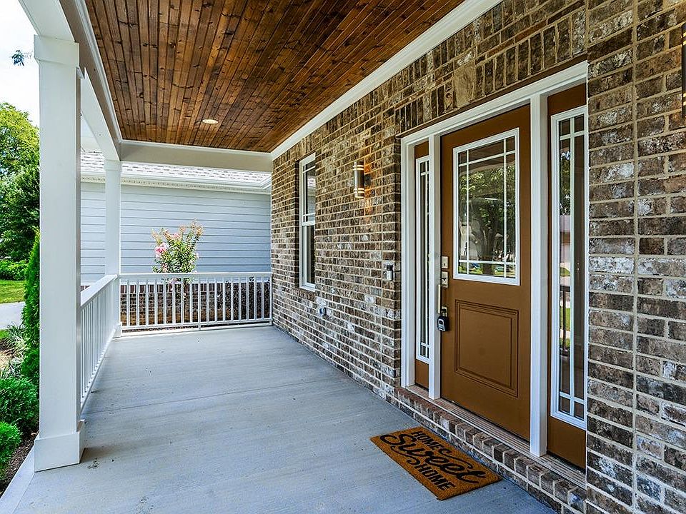 1st image of 490 Ashley Pl