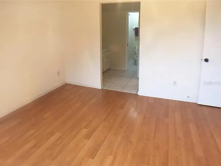 1530 Pickwood Ave — Photo 6