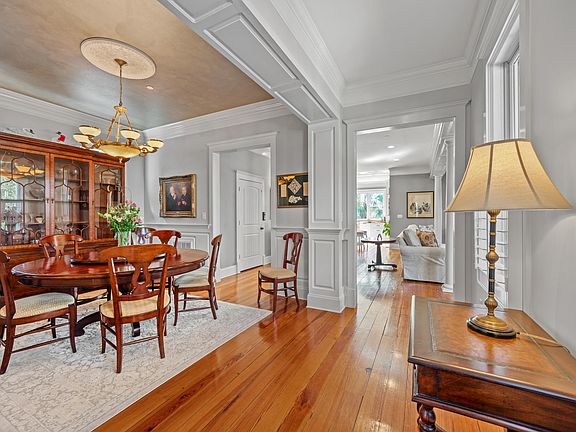 4th image of 355 Park Ave SW