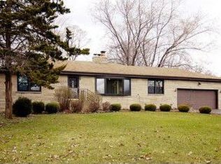 2N052 Linda Ln, Carol Stream, IL