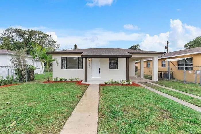 1950 NW 57th St — Photo 1