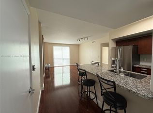 7275 SW 90th Way APT 411, Miami, FL 33156