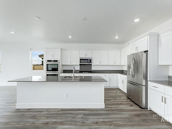 5th image of 5387 E Victoria Falls Dr