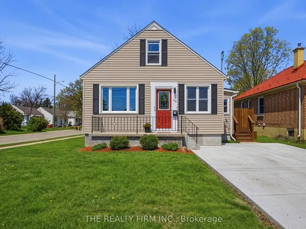 216 Thompson Rd, London, ON N5Z 2Z1