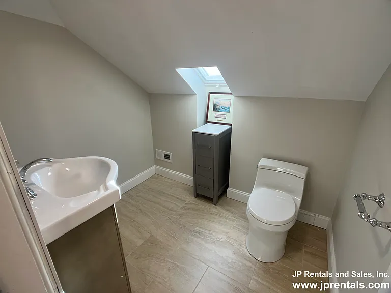 1 Arborway — Photo 33