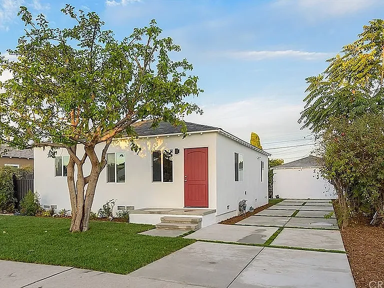 6528 Beeman Ave — Photo 27