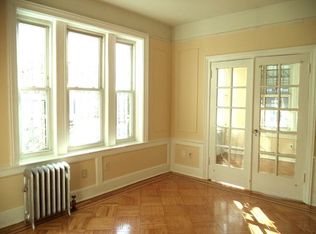742 Crown St APT 2F, Brooklyn, NY 11213